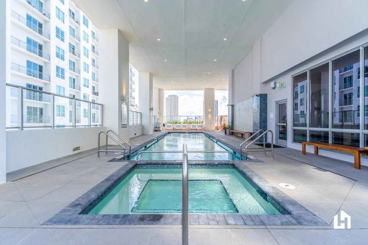 Downtown Miami Condos By Lua Host ภายนอก รูปภาพ